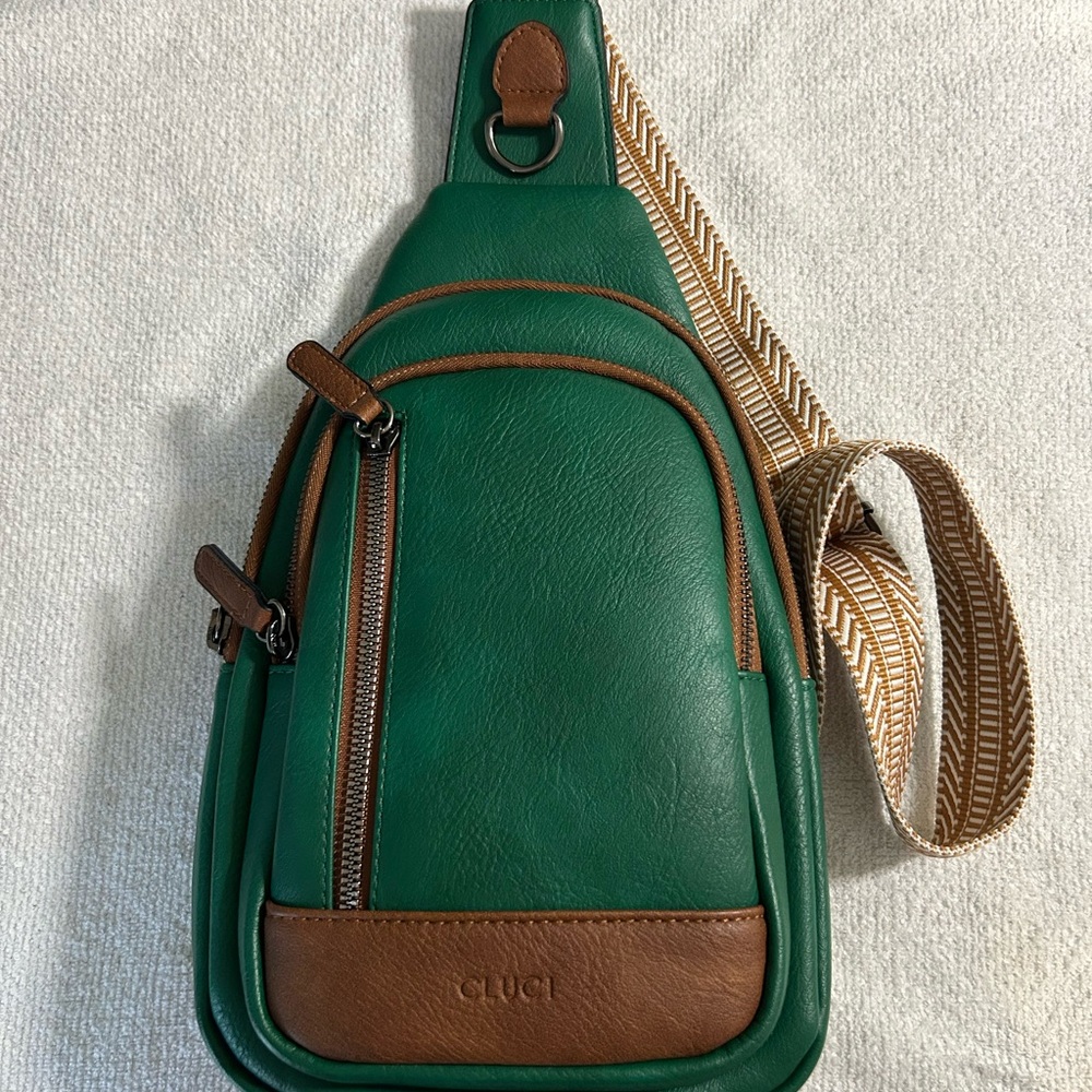 Cluci Large Sling